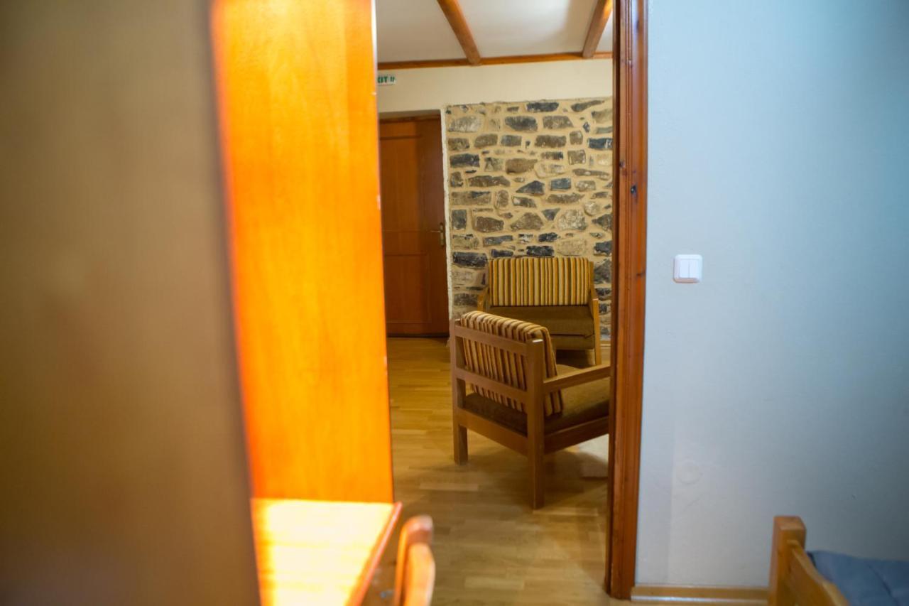 Hotel Exohiko Agios Athanasios  Esterno foto