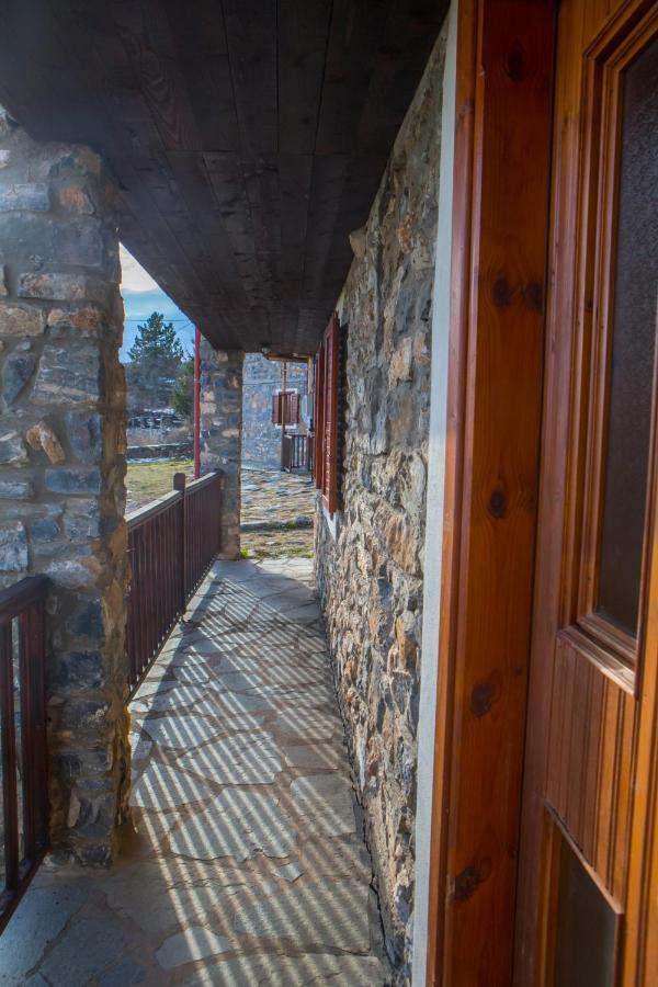 Hotel Exohiko Agios Athanasios  Esterno foto